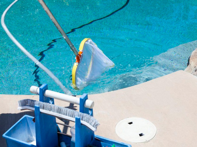 Por qué contratar un servicio de mantenimiento para tu piscina